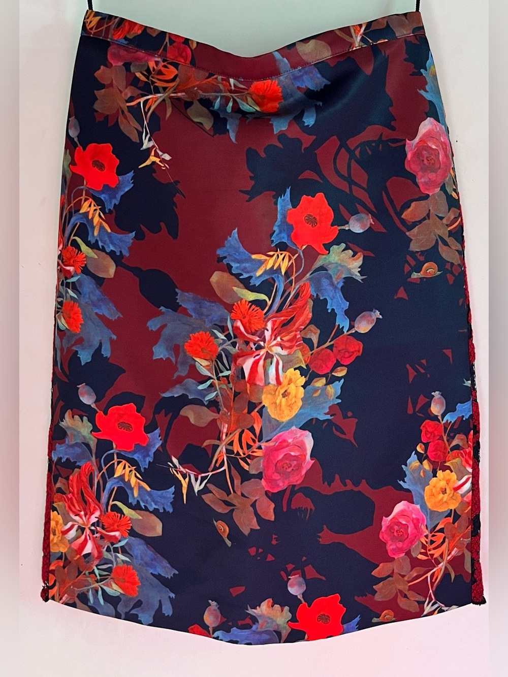 Leifsdottir Floral and Lace Pencil Skirt